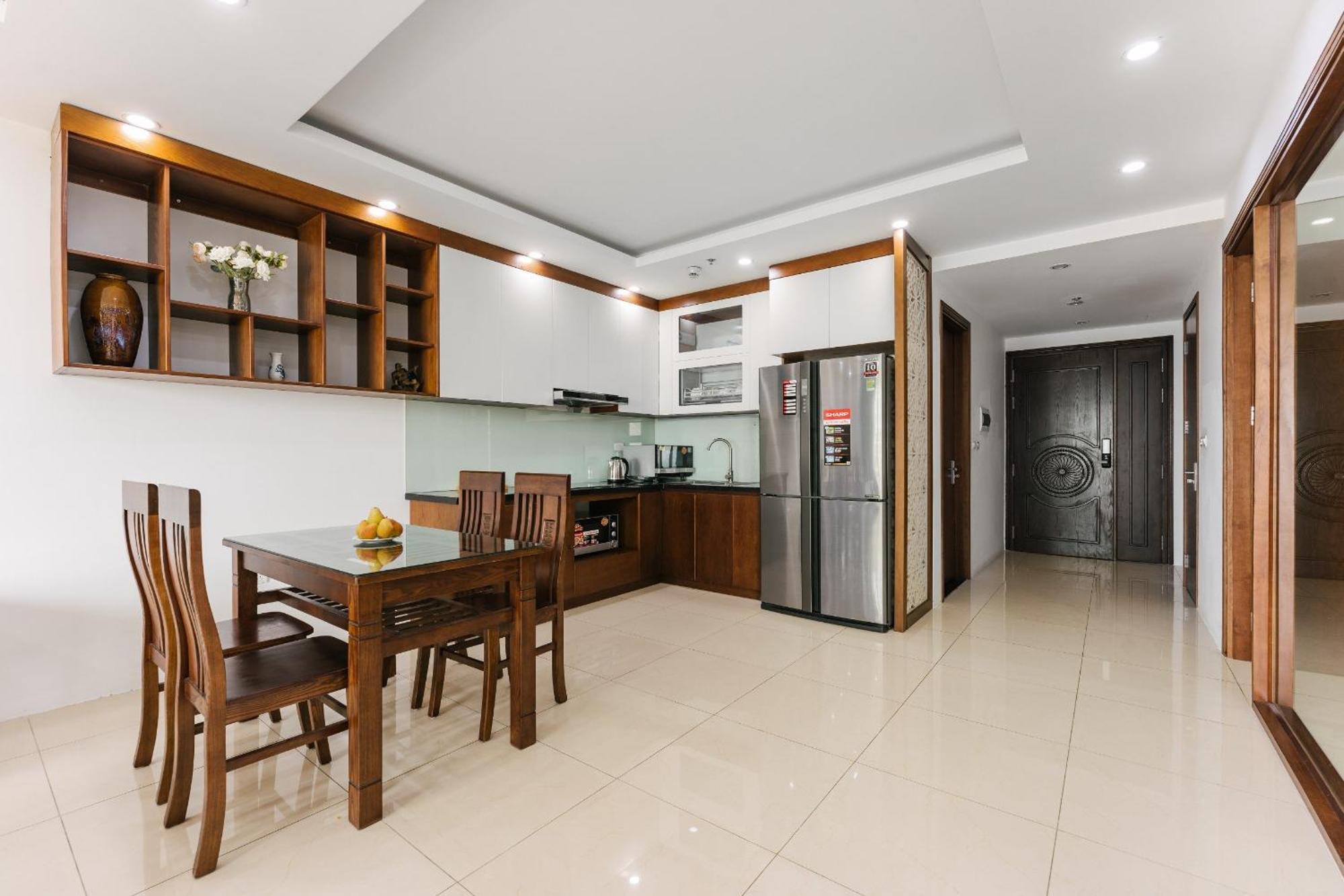 Westlake Homestay Hanoi - D'Le Roi Soleil Exterior photo