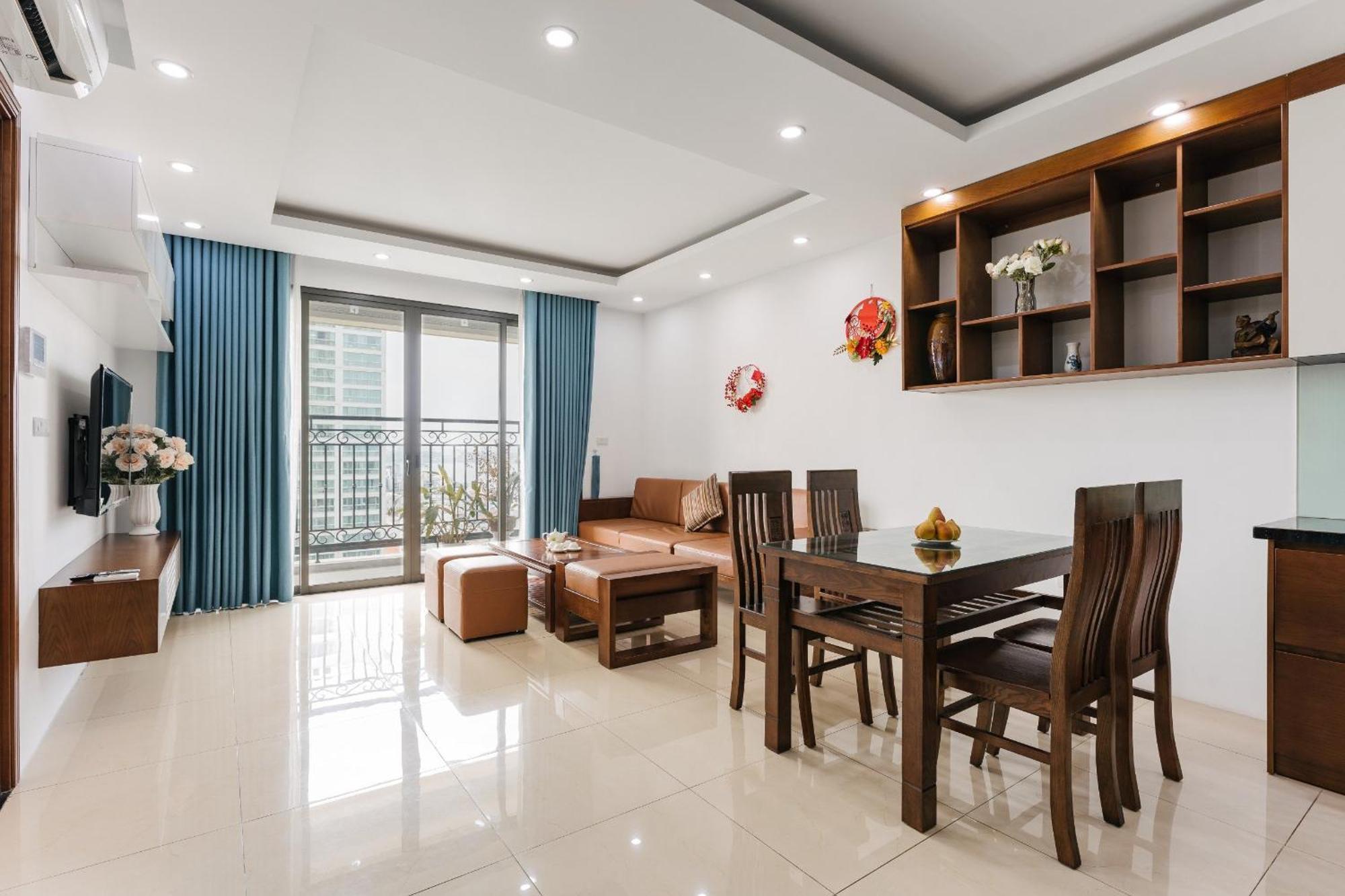 Westlake Homestay Hanoi - D'Le Roi Soleil Exterior photo