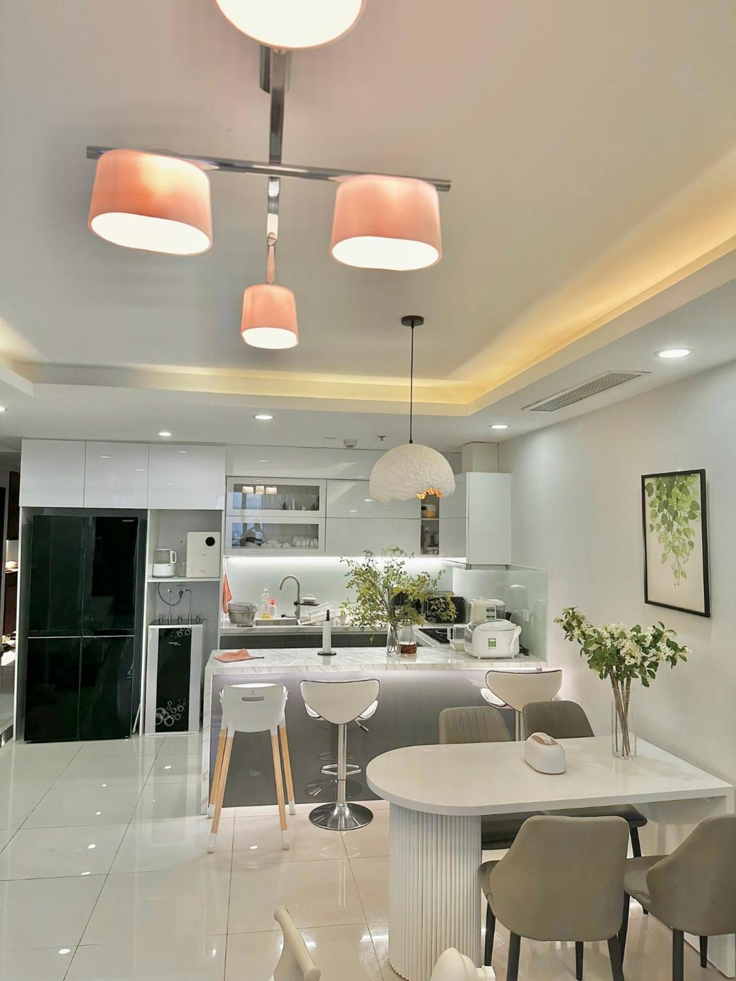 Westlake Homestay Hanoi - D'Le Roi Soleil Exterior photo