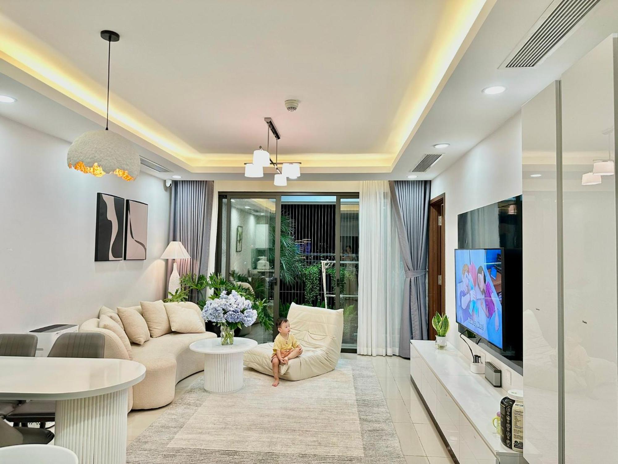 Westlake Homestay Hanoi - D'Le Roi Soleil Exterior photo