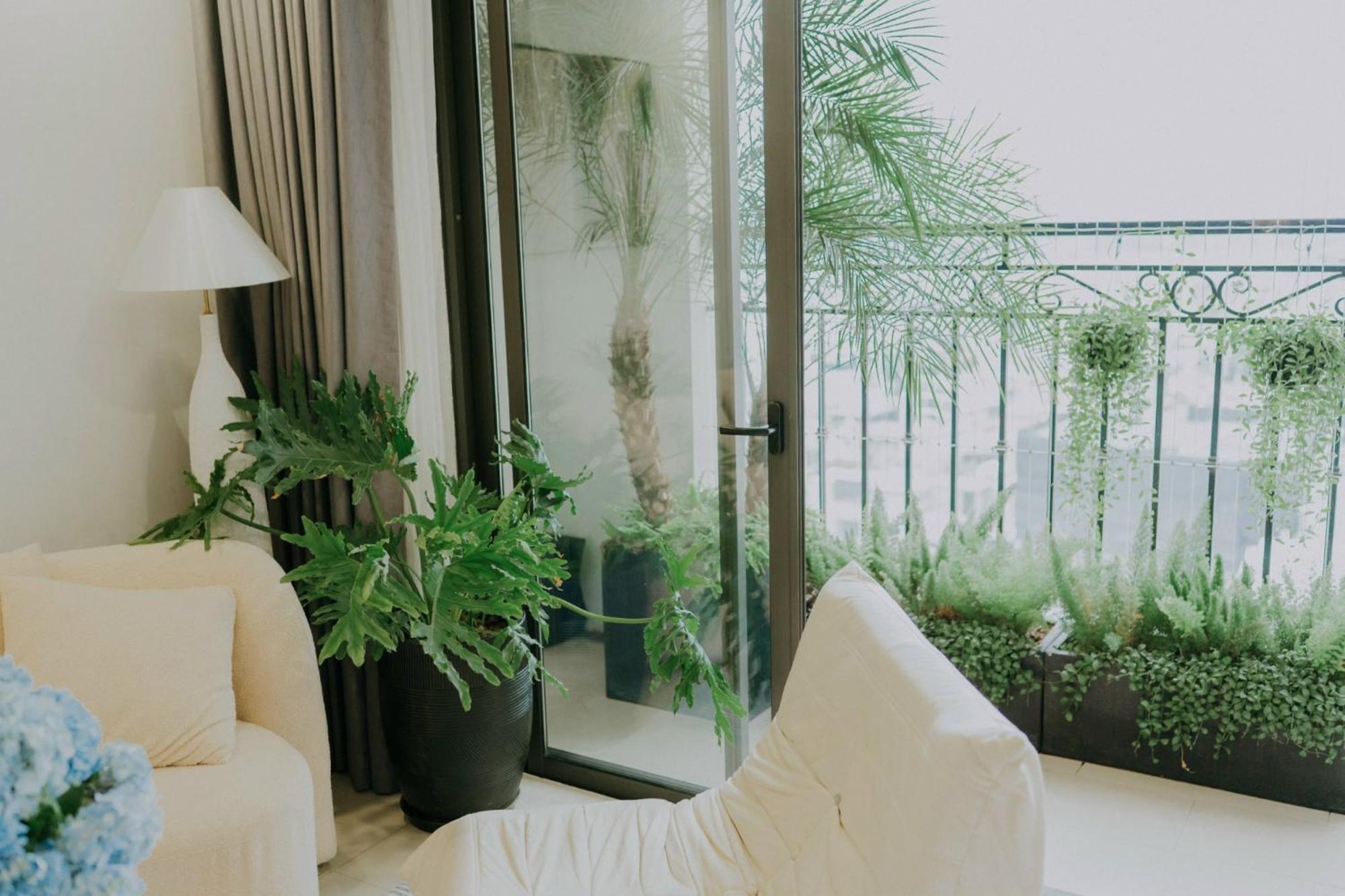 Westlake Homestay Hanoi - D'Le Roi Soleil Exterior photo