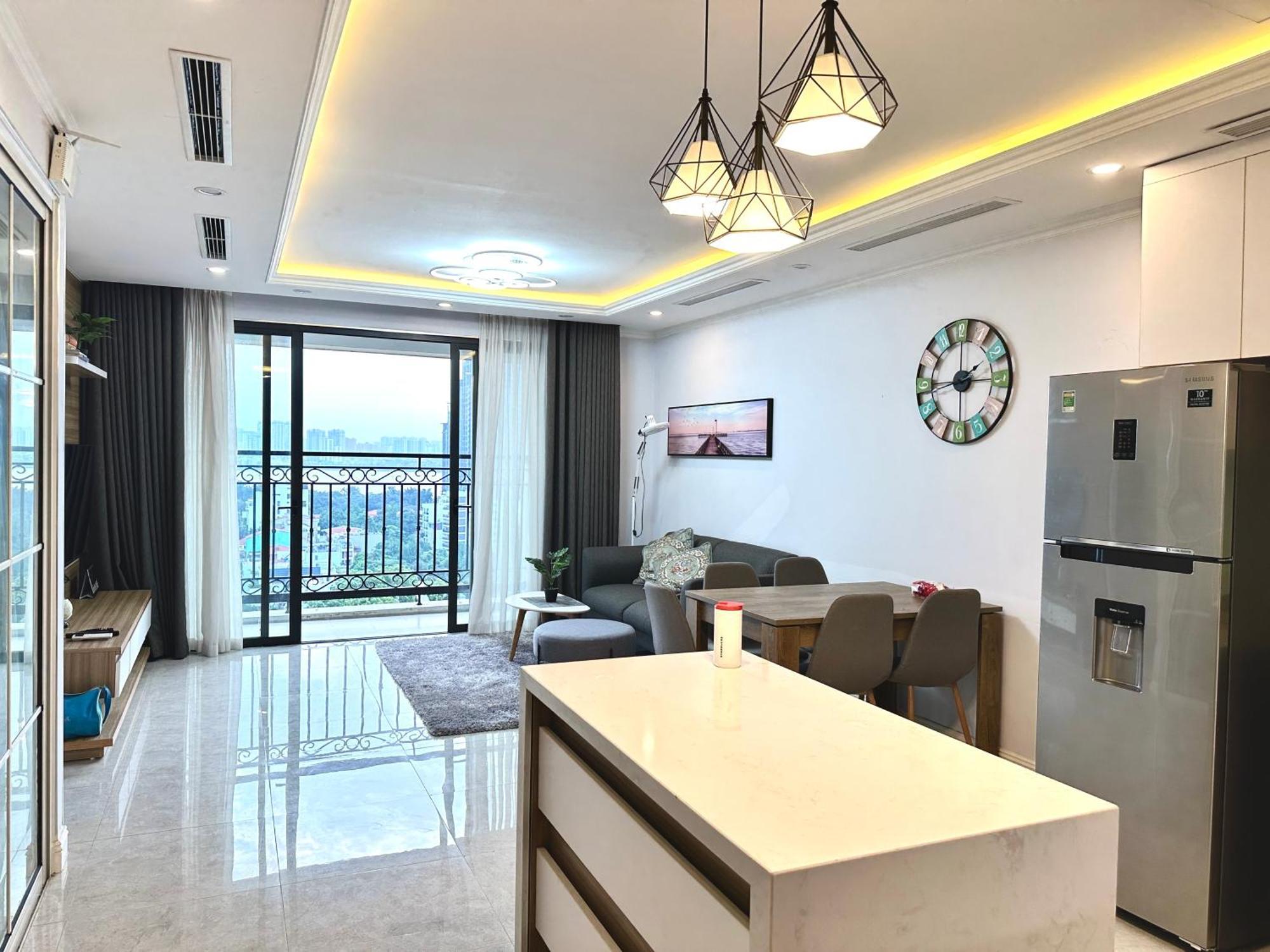 Westlake Homestay Hanoi - D'Le Roi Soleil Room photo
