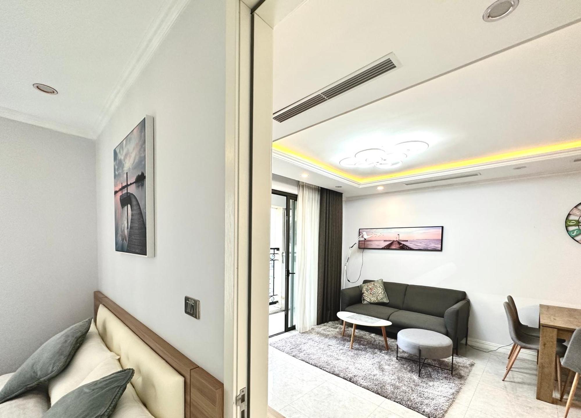 Westlake Homestay Hanoi - D'Le Roi Soleil Room photo